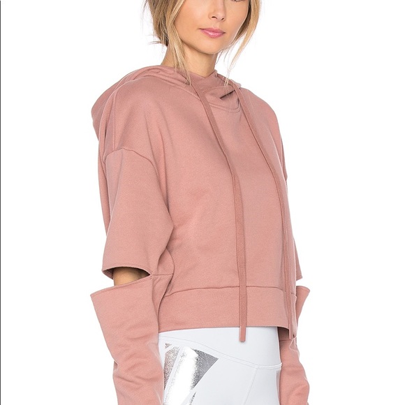 Alo Yoga Peak Cut Out Hoodie Pink Rosewater - Picture 3 of 4
